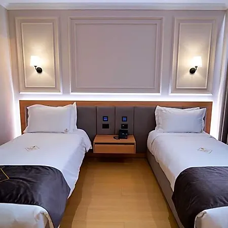 Holiday Hotel Hotell Babrru