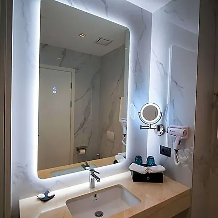 Holiday Hotel Hotell